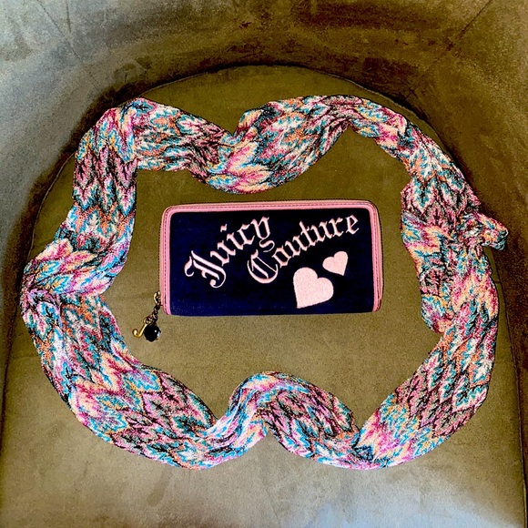 Juicy Couture Handbags - Juicy Couture - New with tags Zippered Wallet